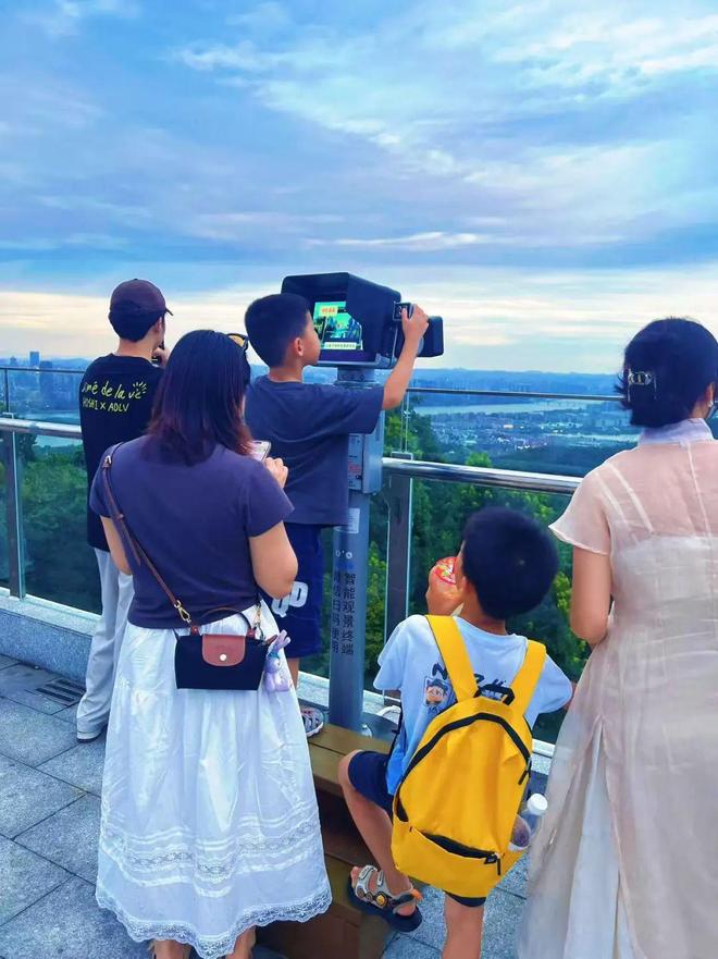 “东方明珠”？初秋带娃往高处去！AG真人试玩平台长沙人有自己的(图17)